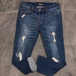 Hollister Vintage Boyfriend Destroyed Jeans